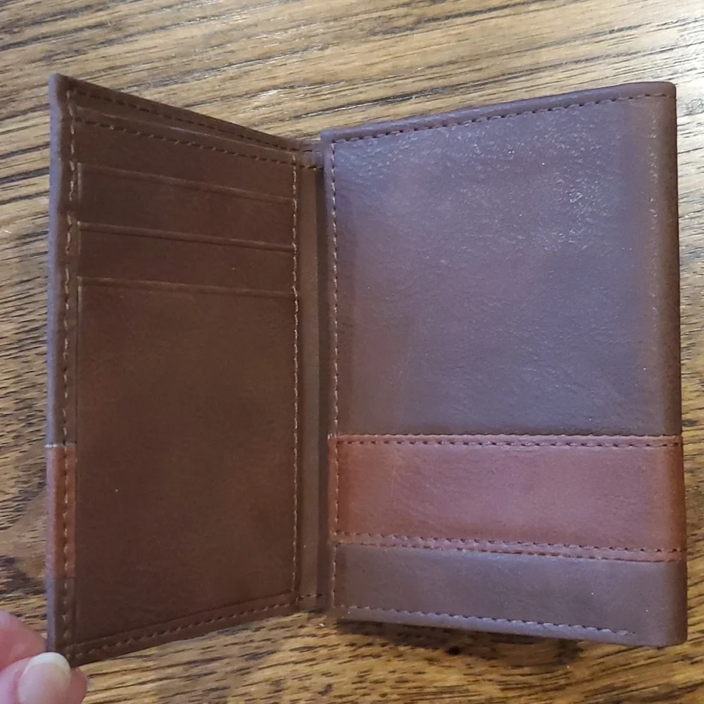Mens Dockers dark & light brown trifold wallet
